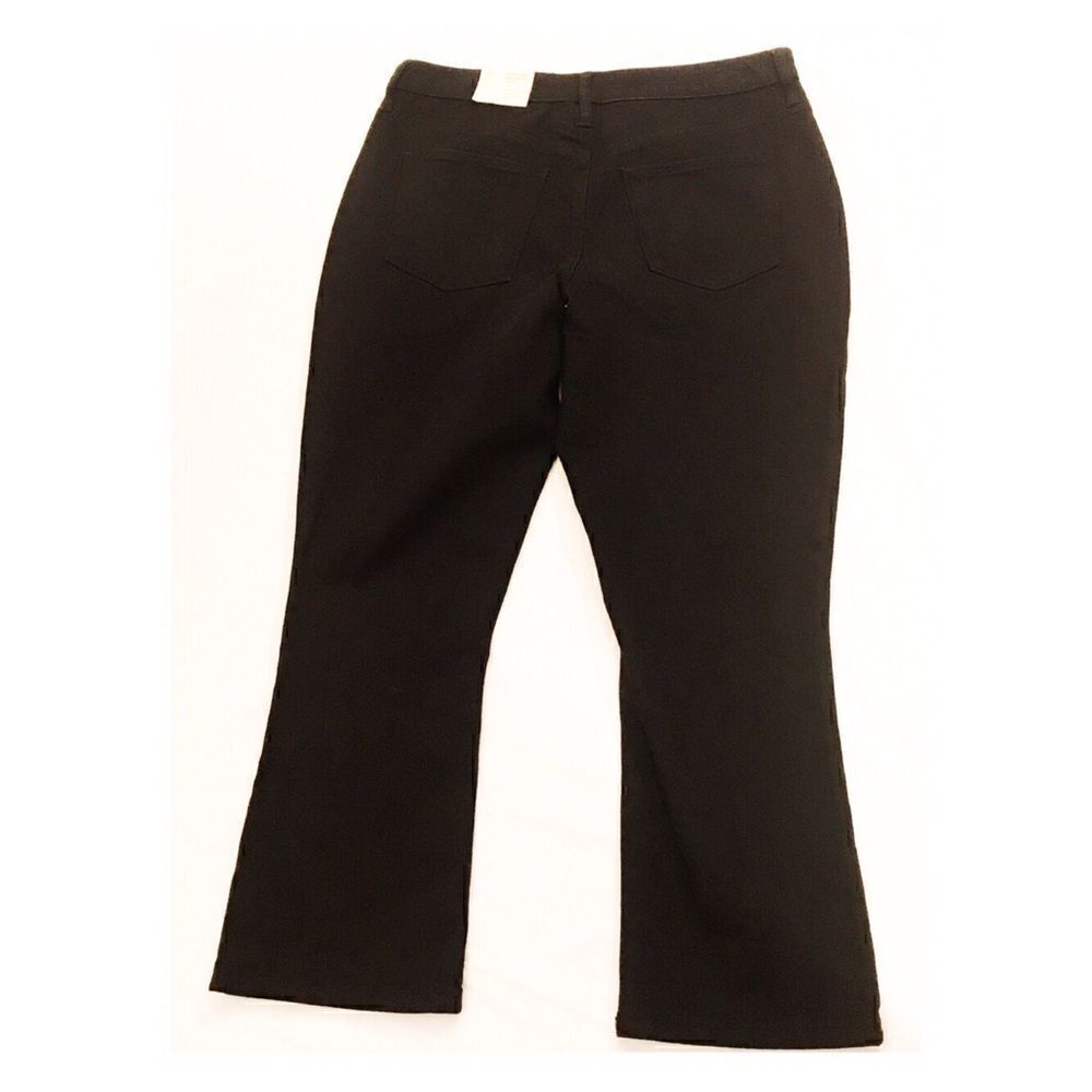 NWT Universal Threads High Rise Kick Boot Crop - Picture 4 of 6